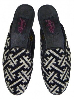 T7016 Black and White Geometric Needlepoint Mule