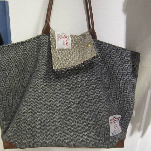 https://www.stepneckwear.com/wp-content/uploads/2013/02/harris-tweed-tote-made-in-usa-4.jpg